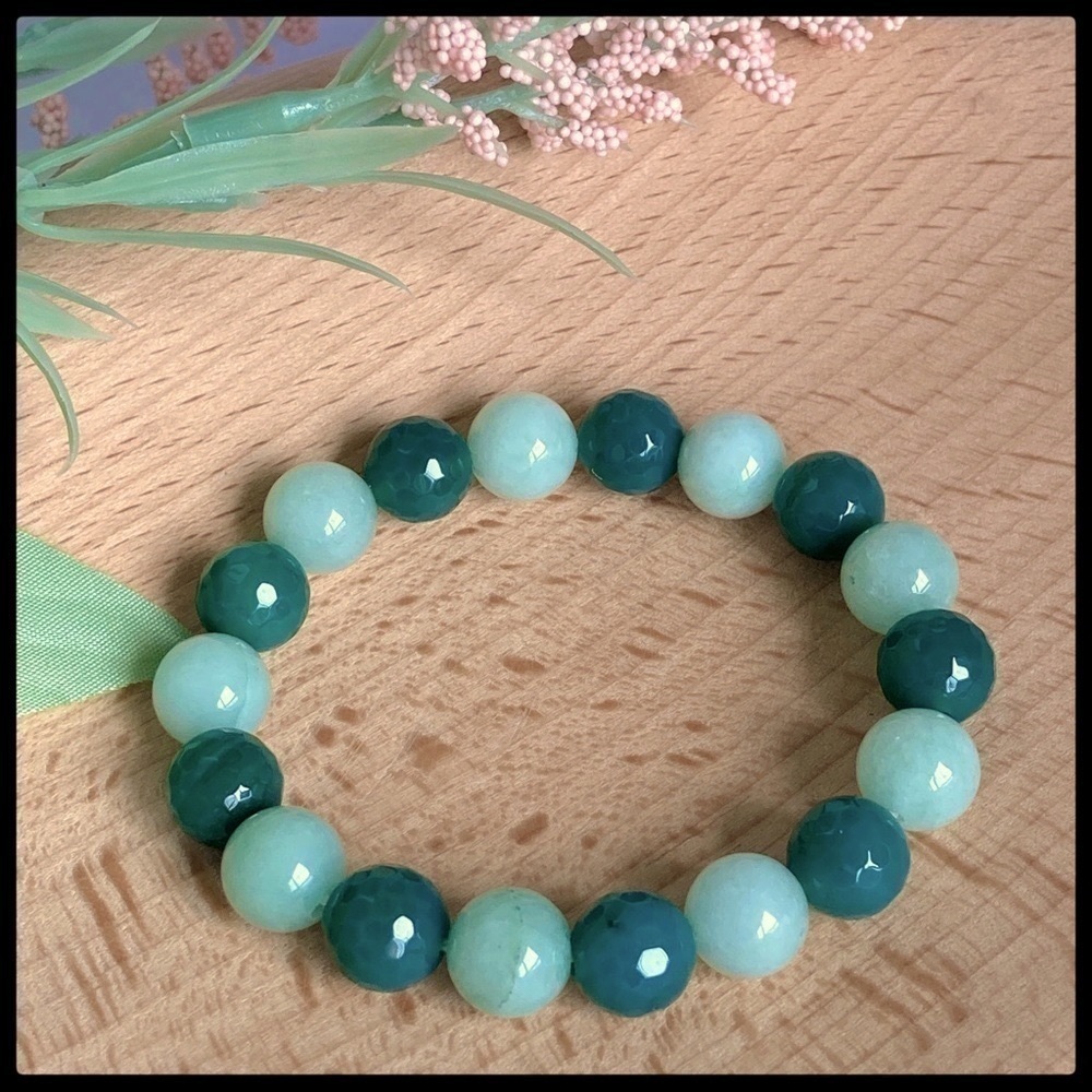 Amazonite and Green Agate Stretch Beaded Bracelet - Picture 2 of 10